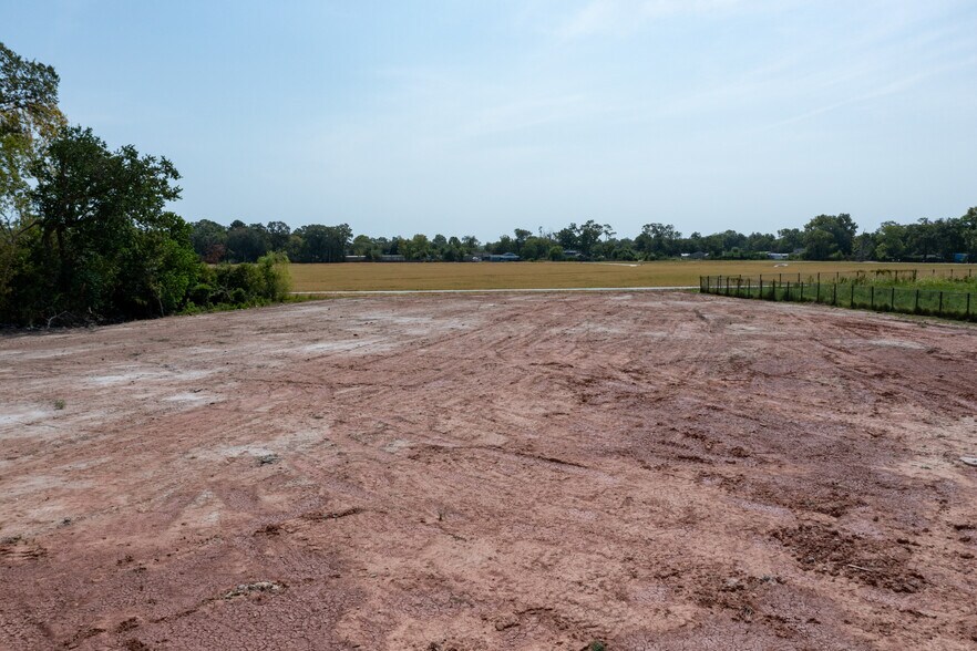 More Photos Of 11324 Eastex fwy, Houston Land For Sale