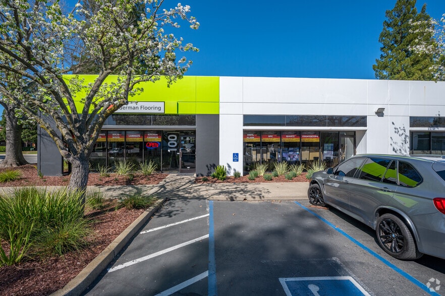 More Photos Of 9960 Business Park Dr, Sacramento Showroom For Lease