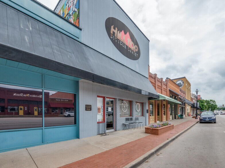 More Photos Of 130 N Main St, Mansfield Storefront Retail Office For Sale