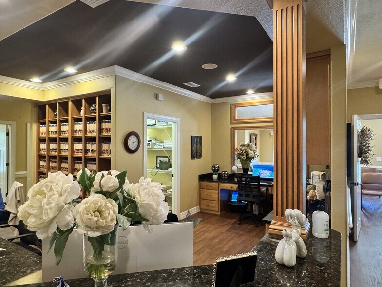 More Photos Of 1910 Buford Blvd, Tallahassee Office For Lease