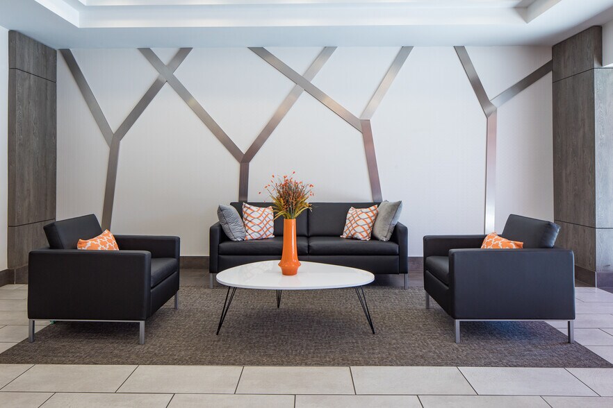 More Photos Of 2700 Cumberland Pky SE, Atlanta Coworking Space