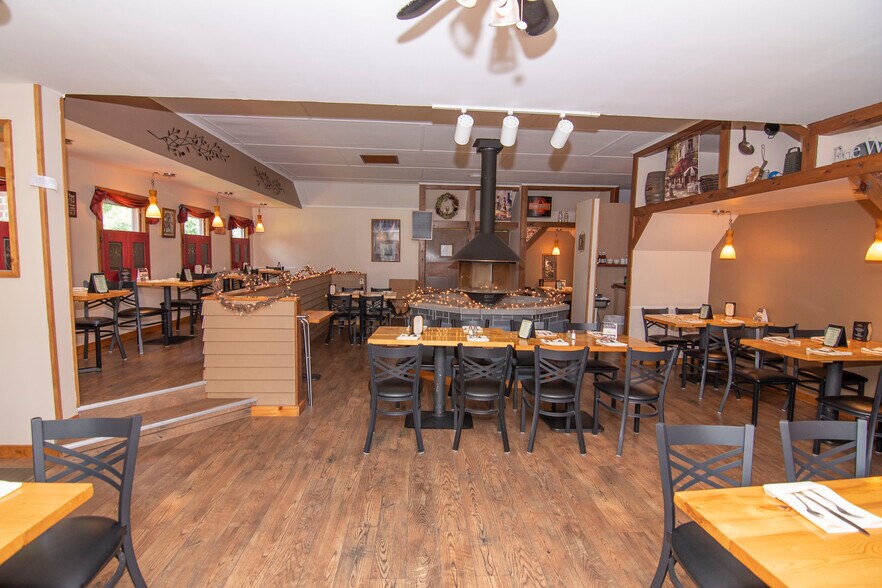 More Photos Of 910 Rock City Rd, Ballston Spa Restaurant For Sale