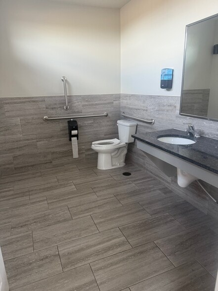 More Photos Of 3729 Woodking Dr, Idaho Falls Medical For Lease