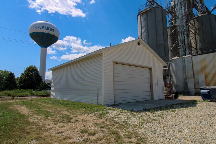 More Photos Of 107 8th Ave SW, Kasson Specialty For Sale