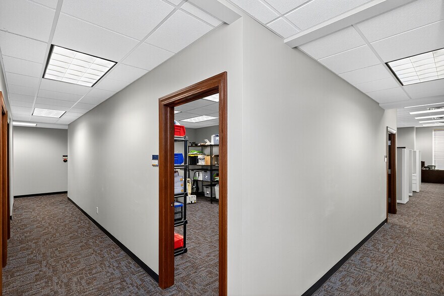 More Photos Of 631 County Road 17, Elkhart Office For Lease