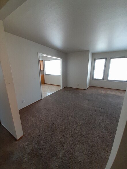 More Photos Of 5625 Mission St, San Francisco Multifamily For Sale