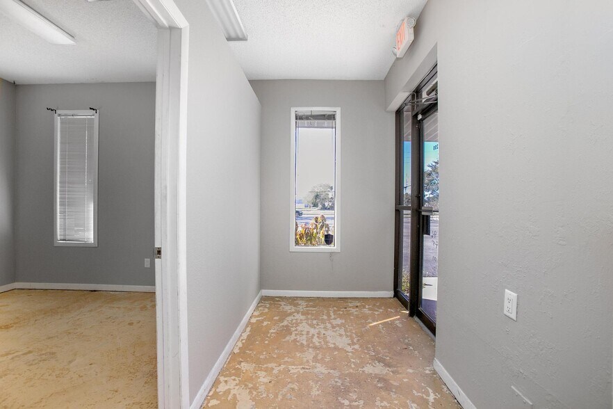 More Photos Of 1240 E Normandy Blvd, Deltona Office For Sale