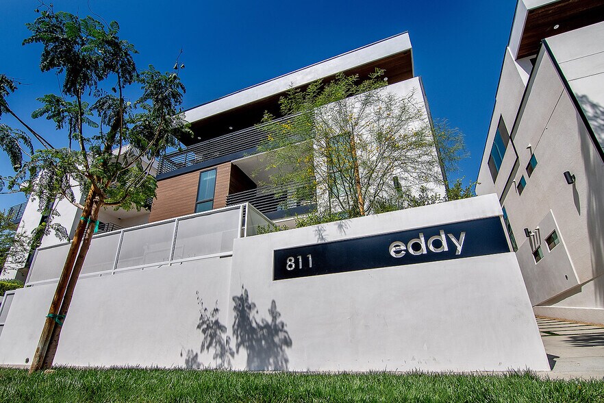 More Photos Of 811 N Harvard Blvd, Los Angeles Multifamily For Sale
