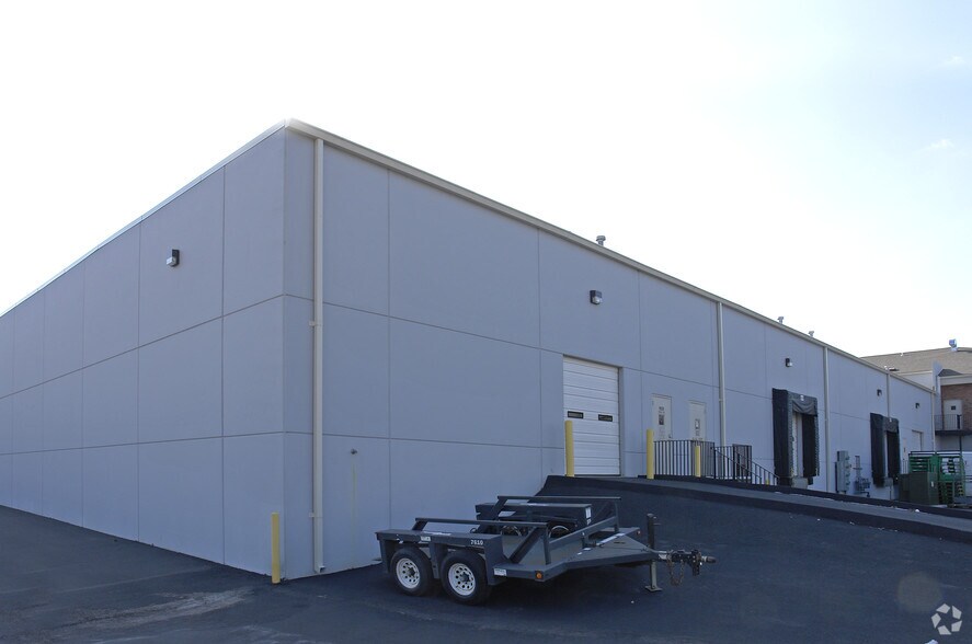 More Photos Of 920-926 Hemsath Rd, Saint Charles Warehouse For Sale