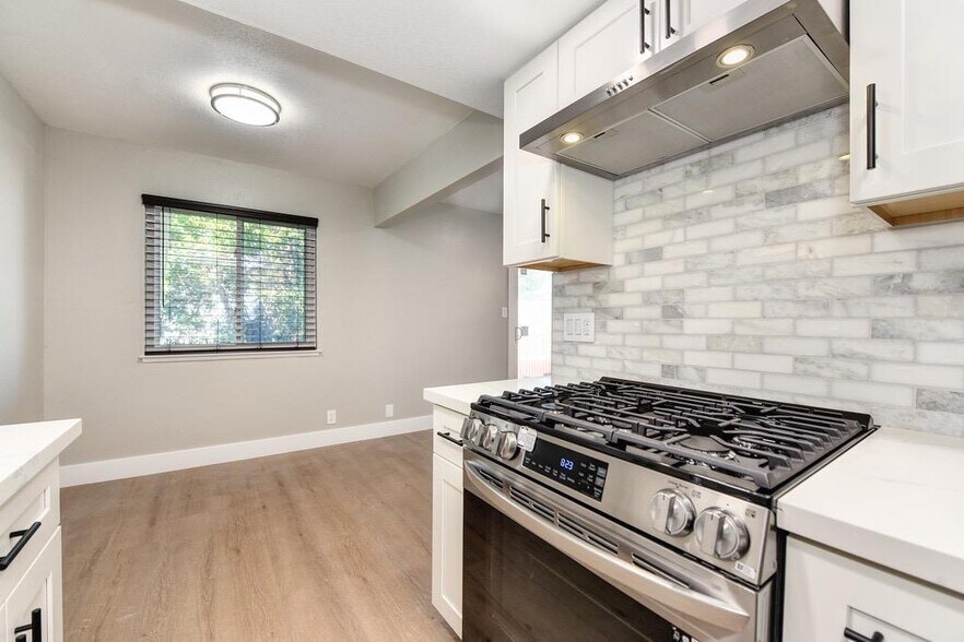 More Photos Of 5372 Garfield Ave, Sacramento Apartments For Sale