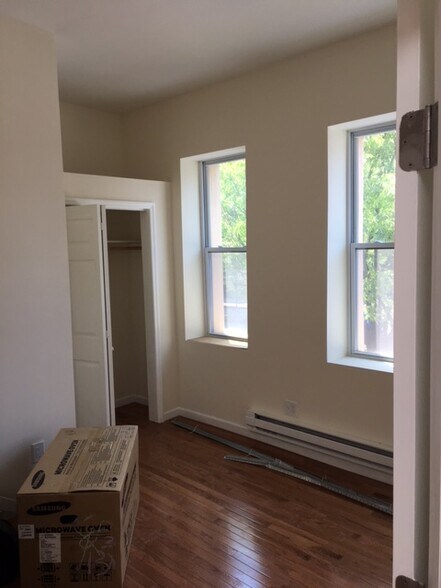 More Photos Of 291 Pennsylvania Ave, Brooklyn Storefront Retail Residential For Sale