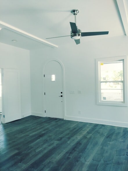 More Photos Of 1092 Sells Ave SW, Atlanta Specialty For Sale