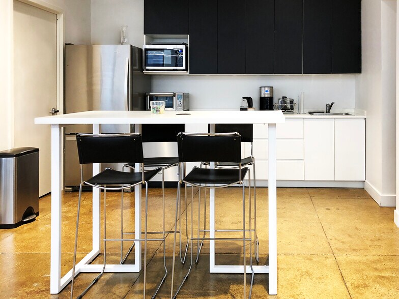 More Photos Of 307 Seventh Ave, New York Office For Lease