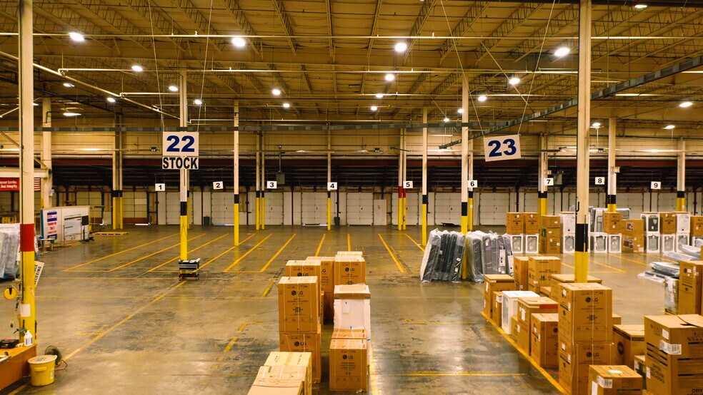 More Photos Of 266 Route 125, Kingston Warehouse For Lease