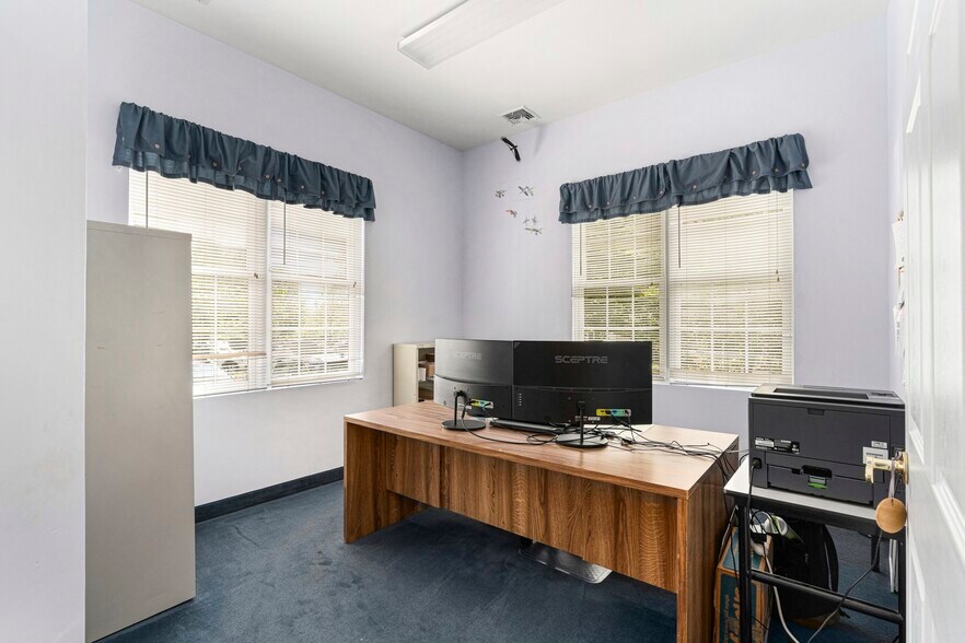 More Photos Of 4 Walter E Foran Blvd, Flemington Office For Sale