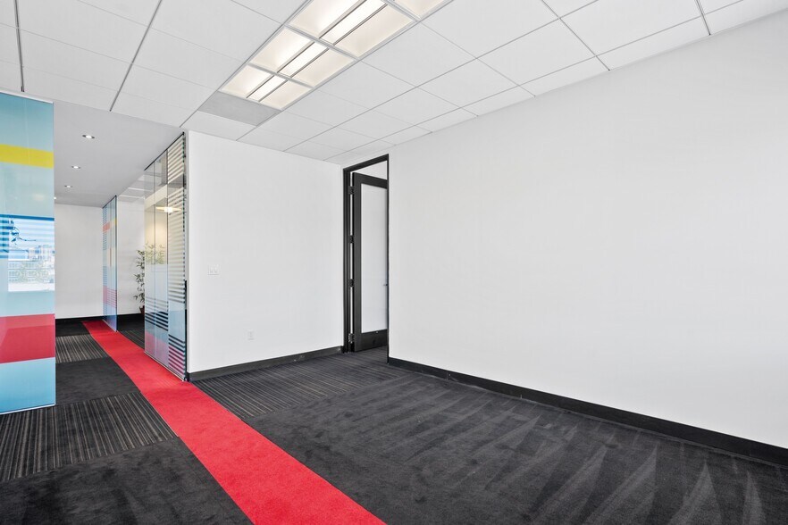More Photos Of 2566 Overland Ave, Los Angeles Medical For Lease