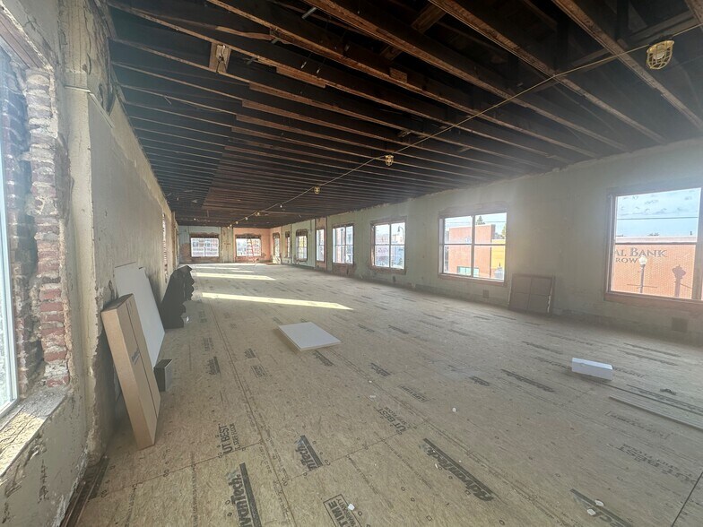 More Photos Of 201 S Main St, Broken Arrow Restaurant For Lease