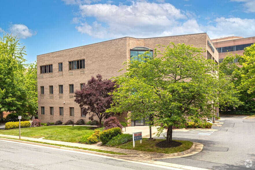 More Photos Of 3031 Javier Rd, Fairfax Medical For Lease