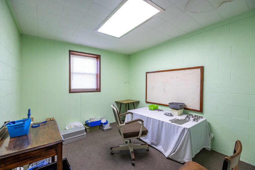 More Photos Of 420 E Pike St, Kirklin Religious Facility For Sale