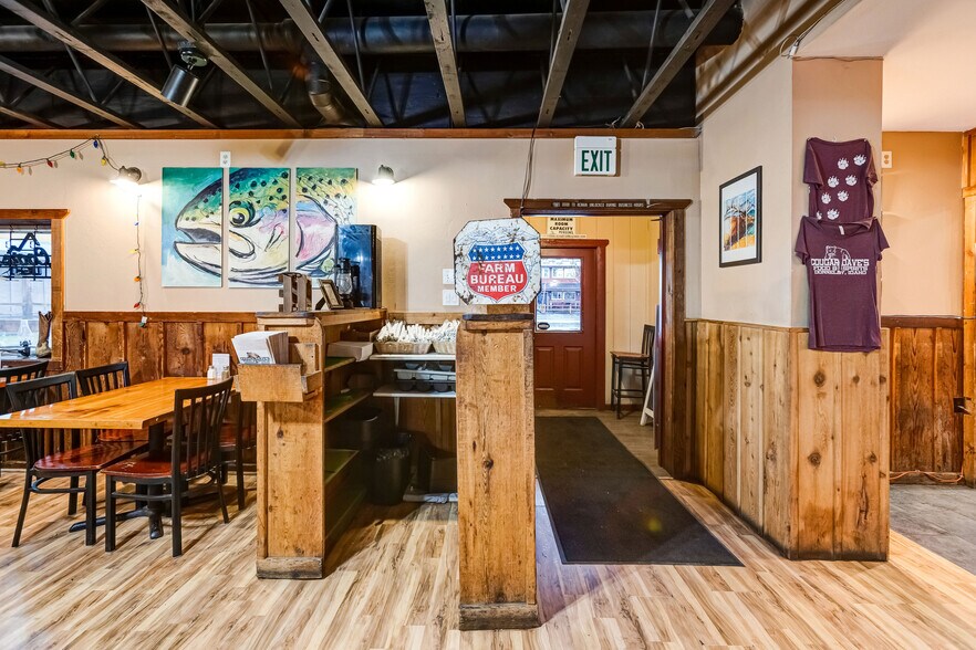 More Photos Of 263 N Main St, Donnelly Restaurant For Sale