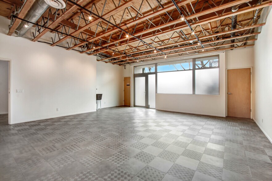 More Photos Of 1514 Abbot Kinney Blvd, Los Angeles Loft Creative Space For Lease