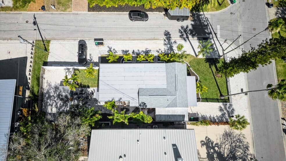 More Photos Of 1214 Bay Pine Blvd, Indian Rocks Beach Apartments For Sale