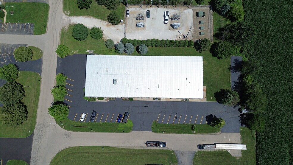 More Photos Of 5390-5400 Fieldstone Way, Johnsburg Warehouse For Sale
