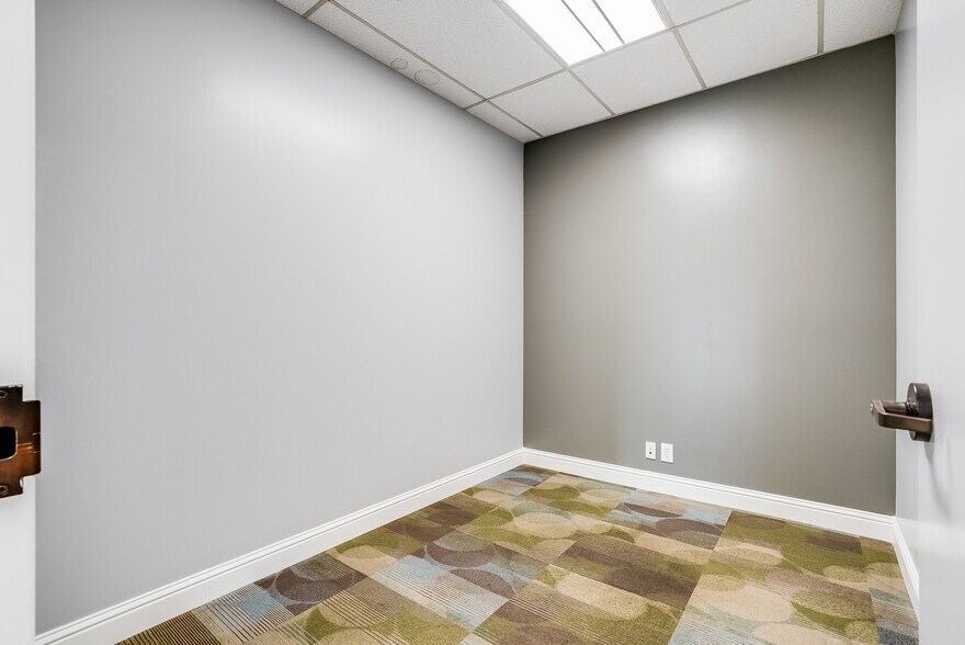 More Photos Of 1300 Industrial Rd, San Carlos Research And Development For Lease