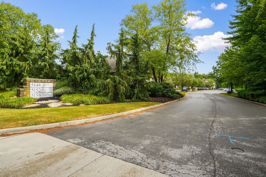 More Photos Of 5156 Blazer Pky, Dublin Medical For Lease