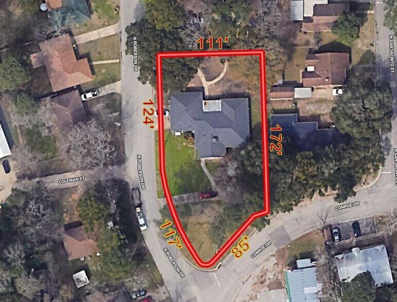 More Photos Of 302 Conroe Dr, Conroe Assisted Living For Sale