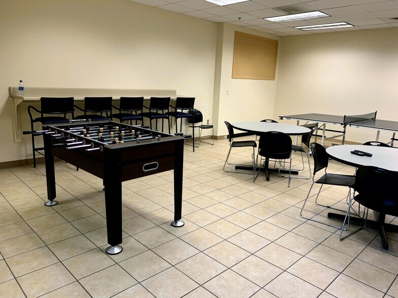 More Photos Of 305 Foster St, Littleton Office For Lease