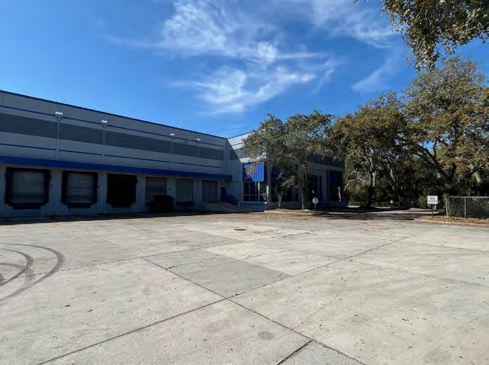 More Photos Of 1206 N Us Hwy 301, Tampa Unknown For Lease