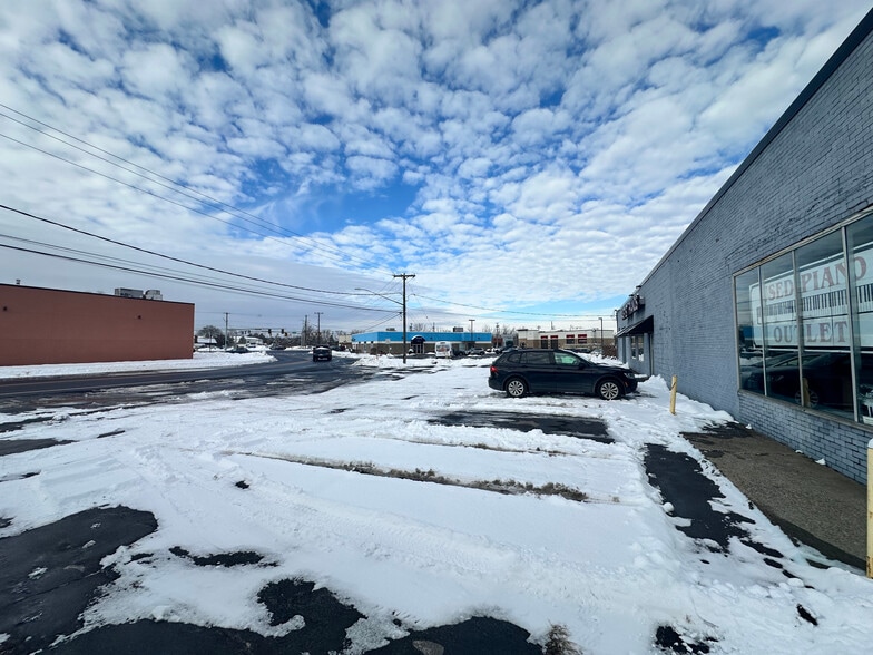 More Photos Of 5780 Celi Dr, East Syracuse Freestanding For Sale