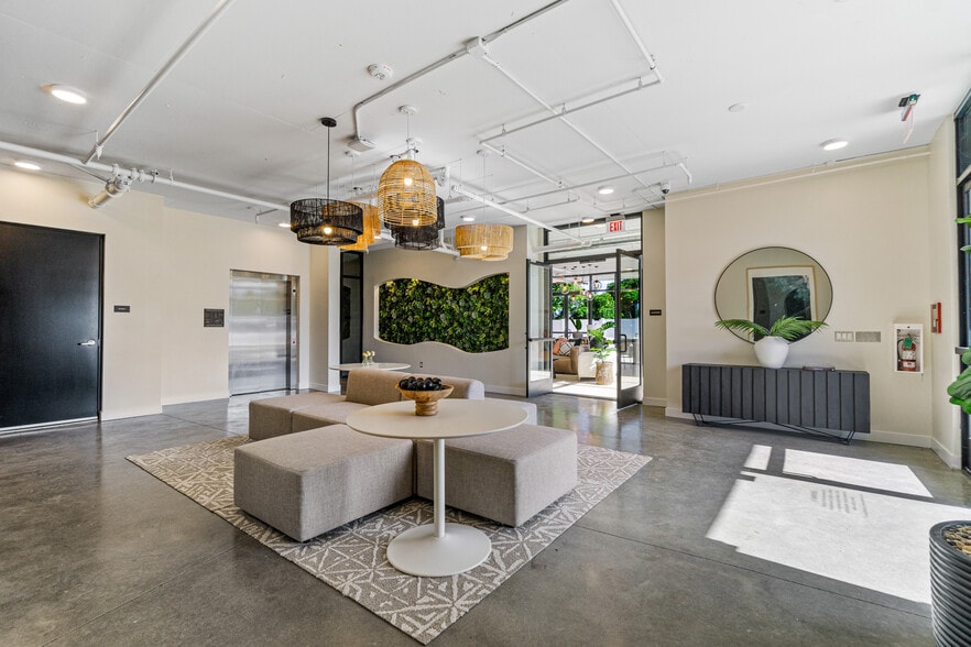 More Photos Of 1559 N Santa Fe Ave, Vista Apartments For Sale