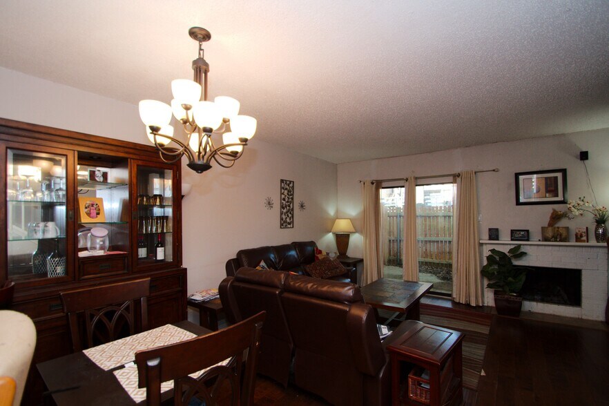 More Photos Of 2121 Park Willow Ln. Unit C, Arlington Multifamily For Sale