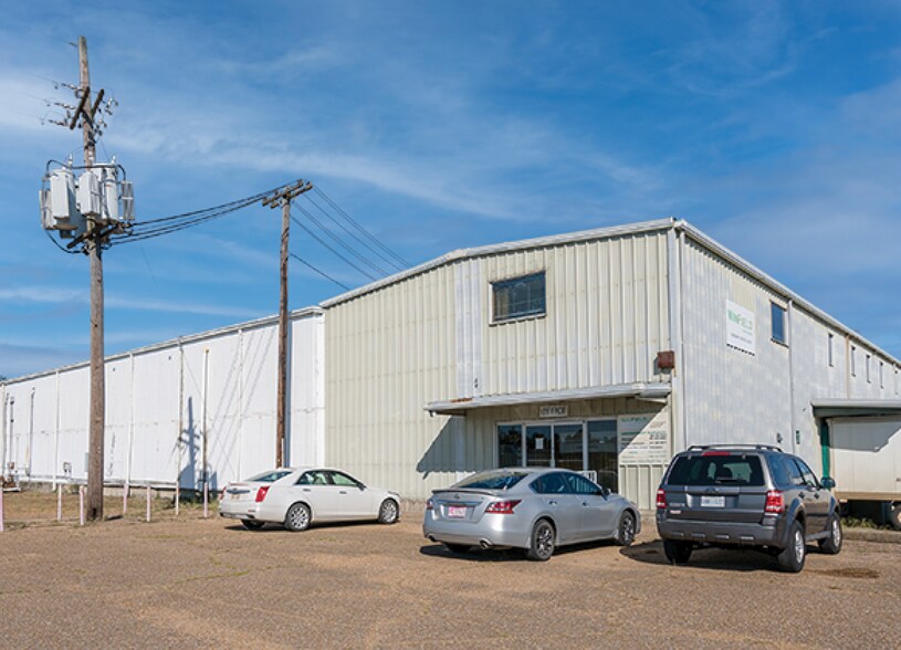 More Photos Of 113 Carnegie St, Greenwood Distribution For Lease