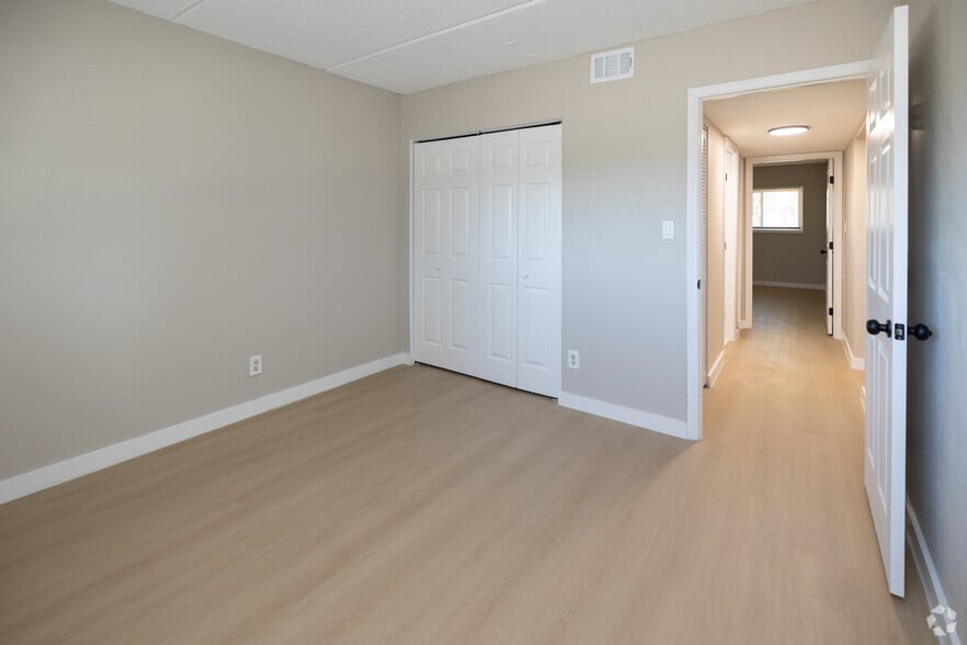 More Photos Of 2731 S Blair Stone Rd, Tallahassee Apartments For Sale