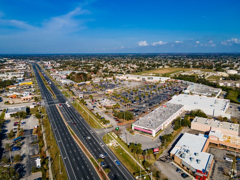 More Photos Of 9550-9690 Us Highway 19, Port Richey Unknown For Lease