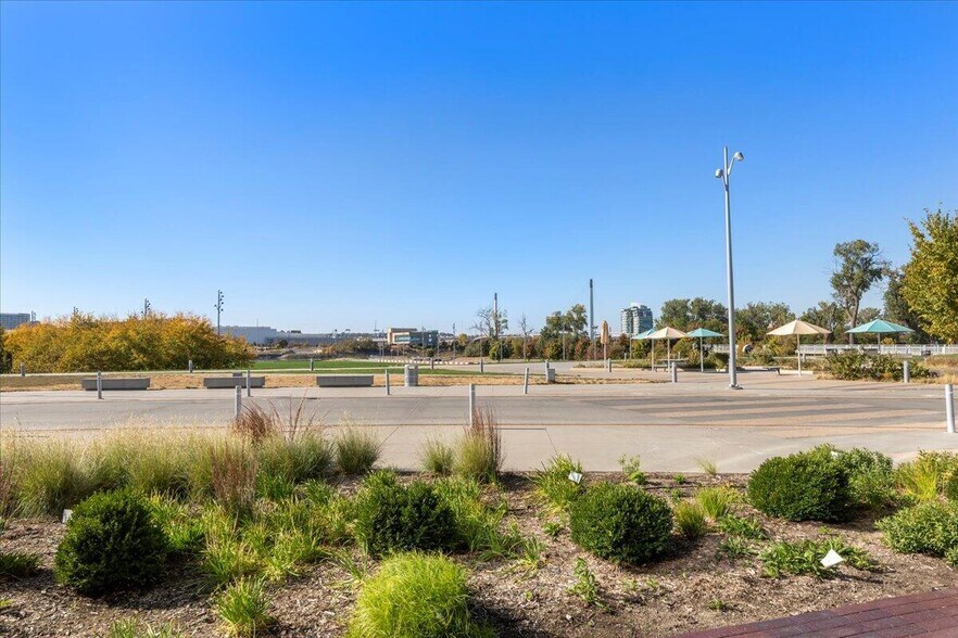 More Photos Of 4201 Rivers Edge Pky, Council Bluffs Office For Lease