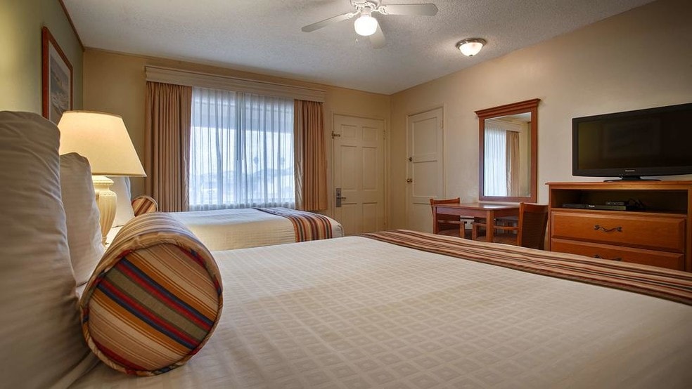 More Photos Of 2460 Main St, Morro Bay Hotel For Sale