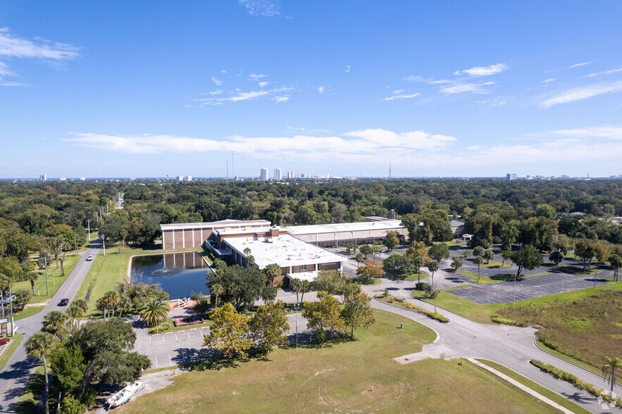 More Photos Of 901 6th St, Daytona Beach Industrial For Sale