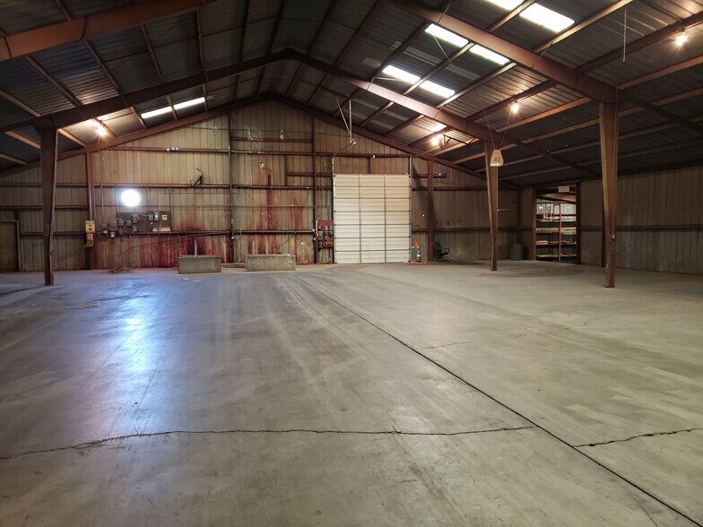 More Photos Of 505 US 87, Tulia Unknown For Lease