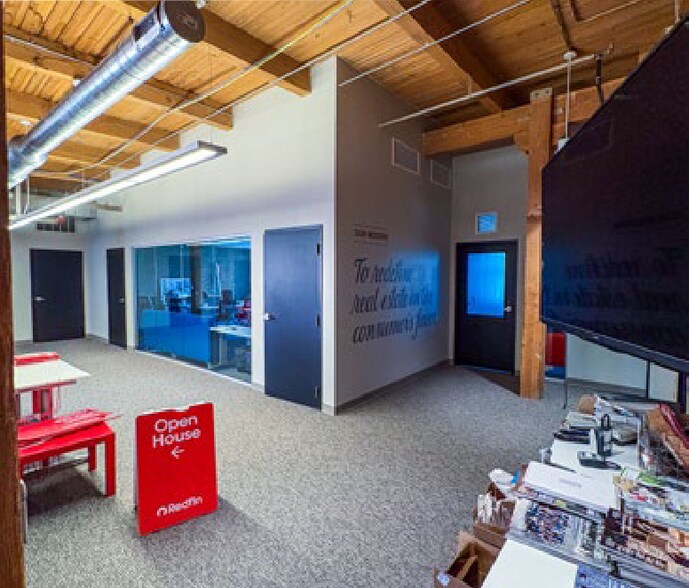 More Photos Of 112 S Sangamon St, Chicago Loft Creative Space For Sale