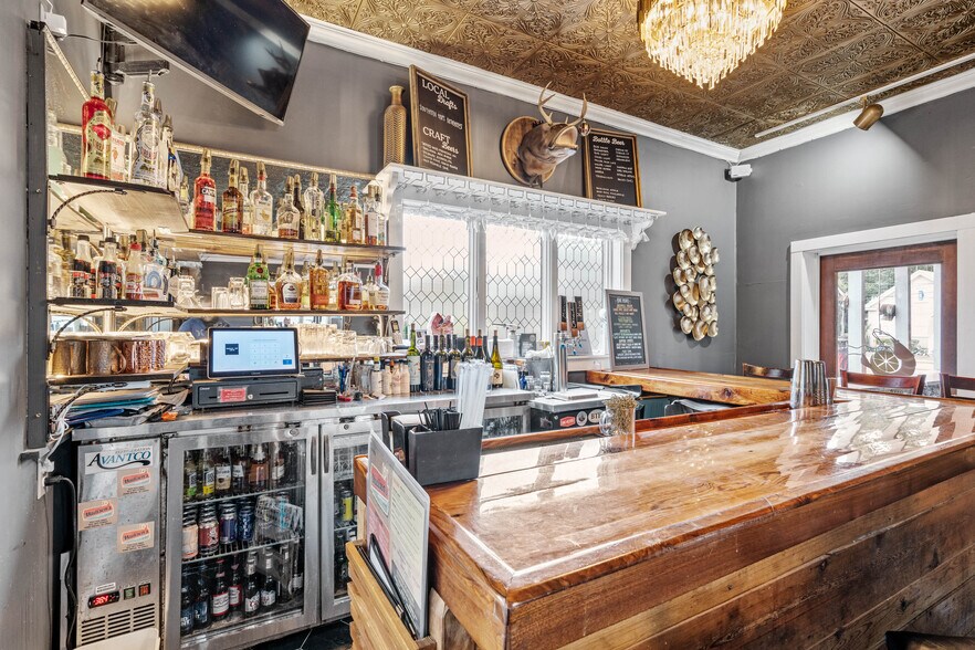 More Photos Of 925 10th St, Port Royal Restaurant For Sale