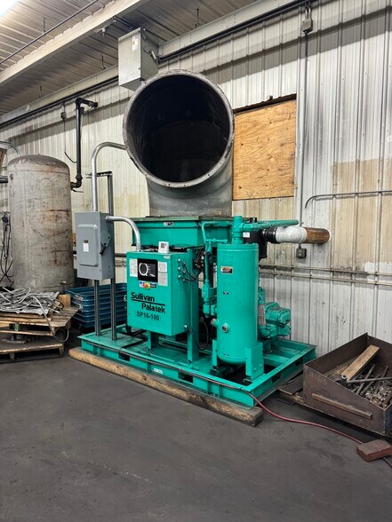 More Photos Of 623 Circle Dr, Iron Mountain Industrial For Sale