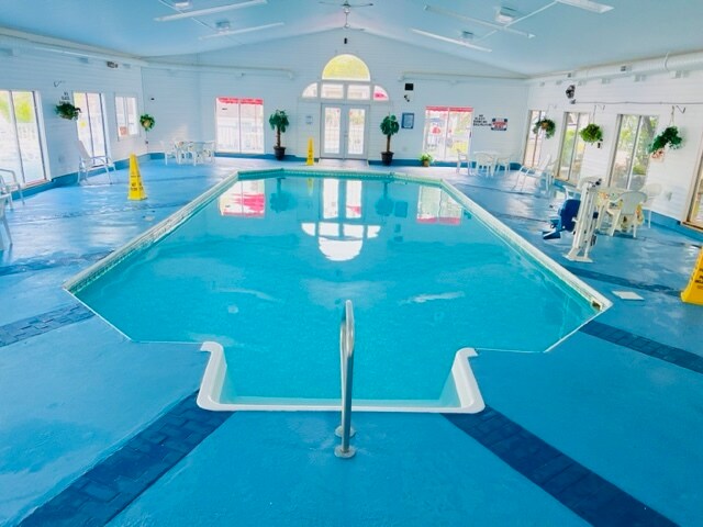 More Photos Of 18 Ocean Park Rd, Saco Hotel For Sale