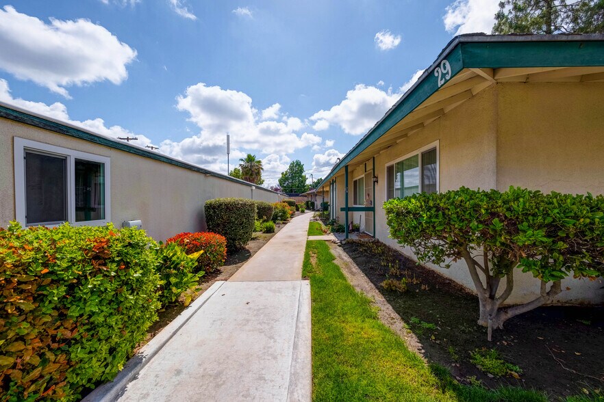 More Photos Of 1501 W Shields Ave, Fresno Apartments For Sale