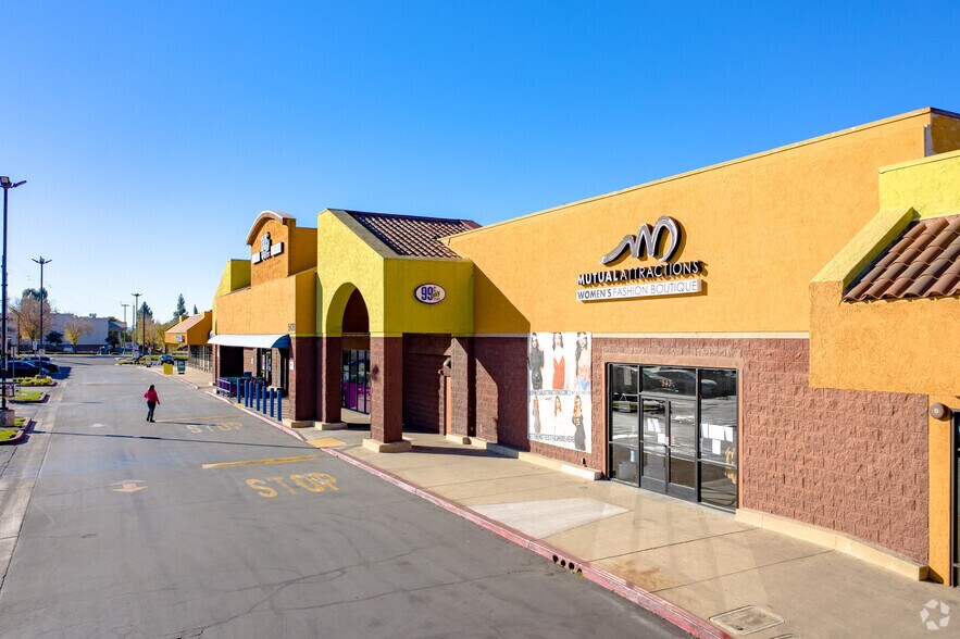 More Photos Of 543 N Azusa Ave, Covina Unknown For Lease