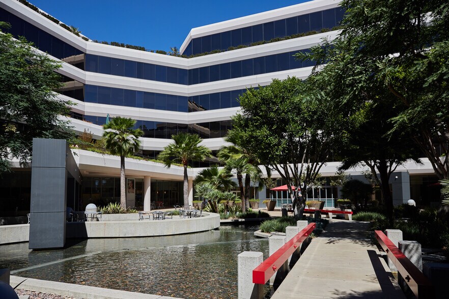 More Photos Of 2101-2141 Rosecrans Ave, El Segundo Office For Lease