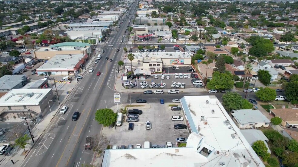 Primary Photo Of 13632 Van Nuys Blvd, Pacoima Auto Repair For Sale